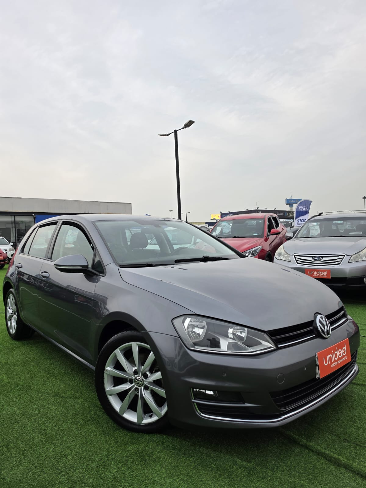 Volkswagen Golf — foto 3 de 40