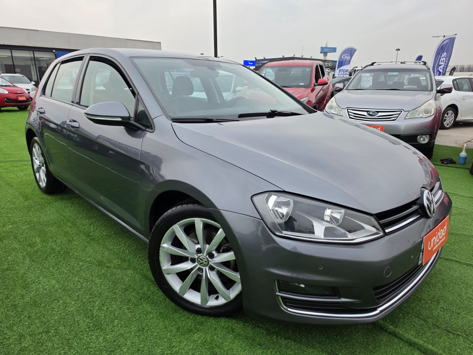 Volkswagen Golf — foto 6 de 40