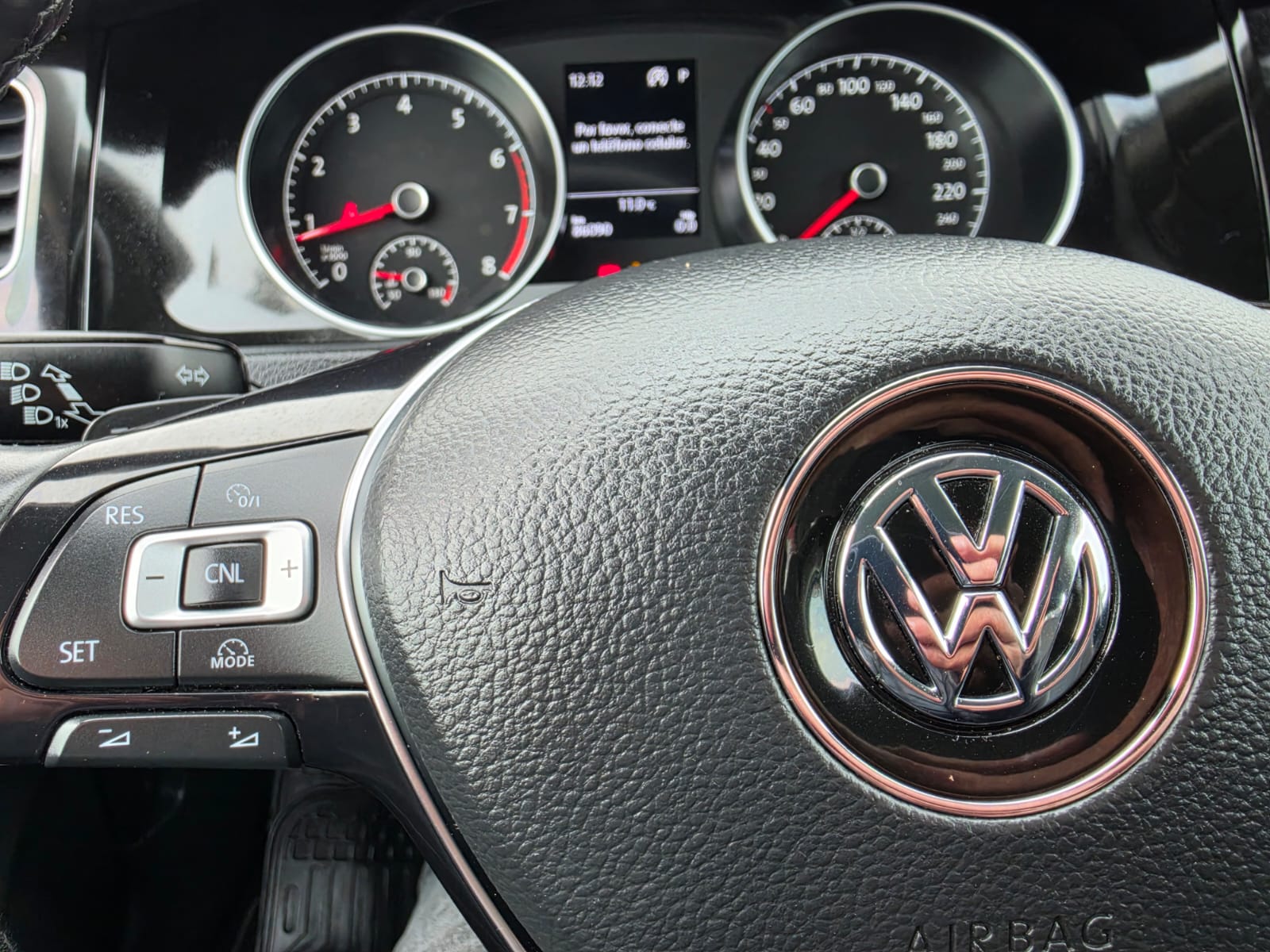 Volkswagen Golf — foto 16 de 40