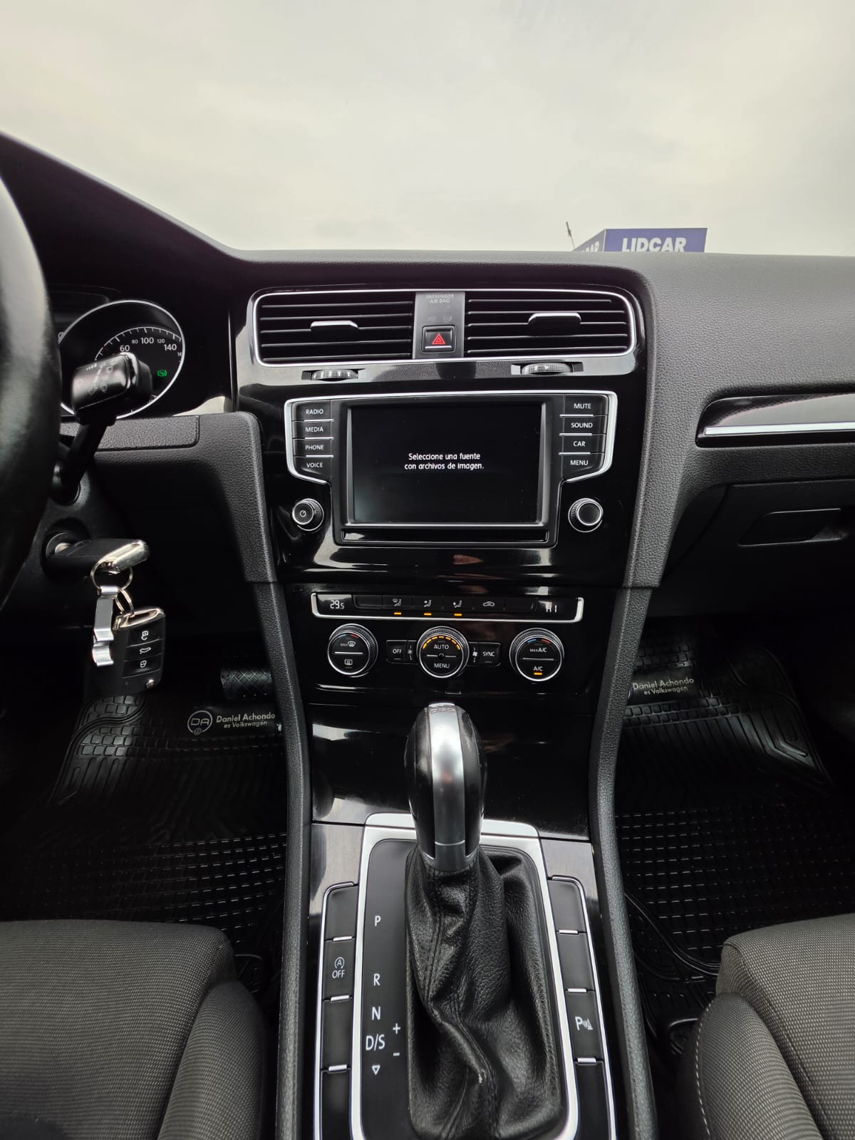 Volkswagen Golf — foto 19 de 40