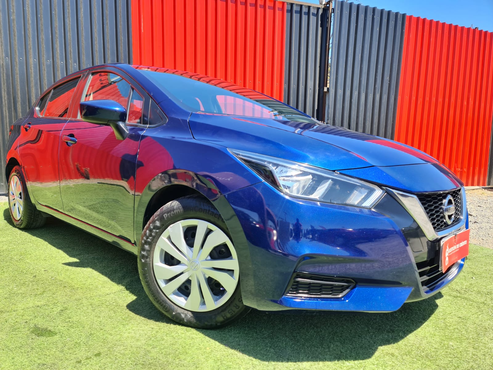 Nissan Versa — foto 5 de 33