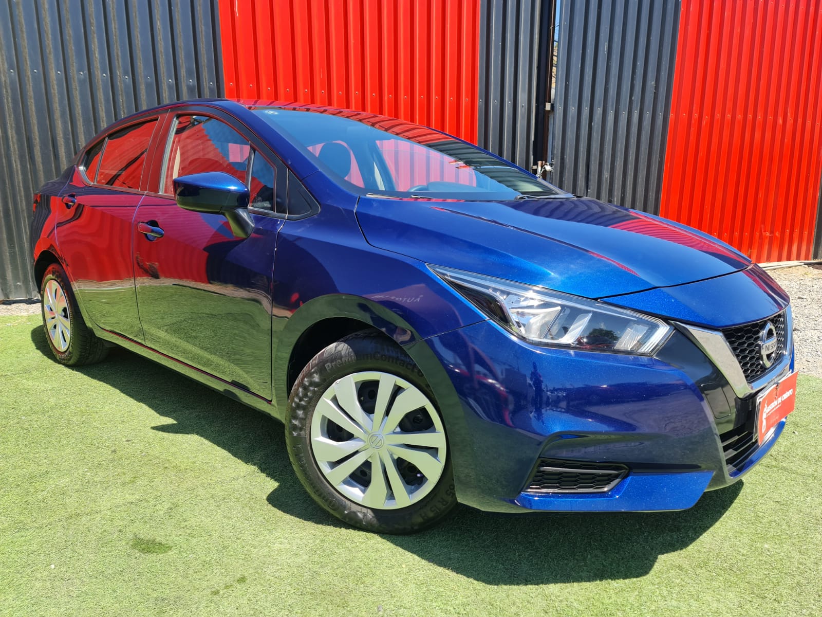 Nissan Versa — foto 14 de 33