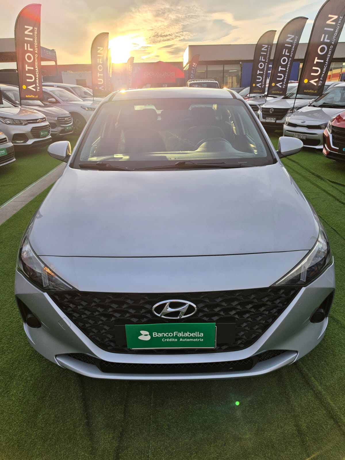 Hyundai Accent — foto 11 de 40