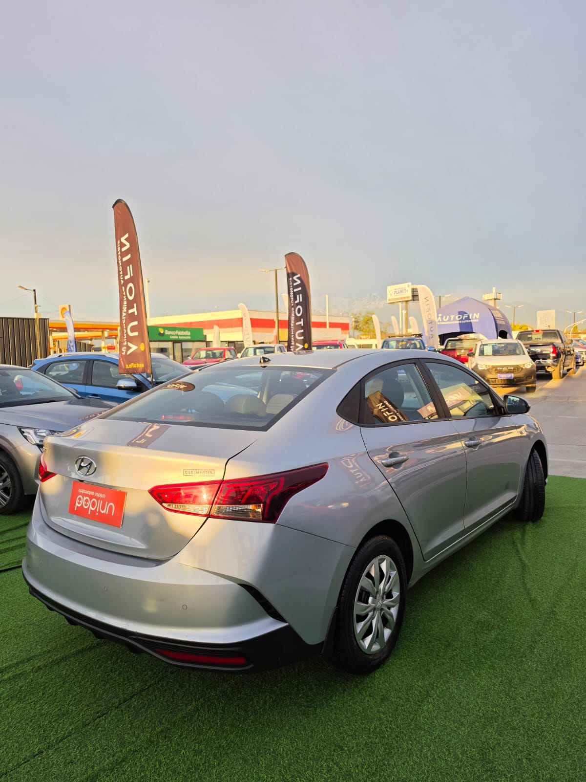 Hyundai Accent — foto 16 de 40