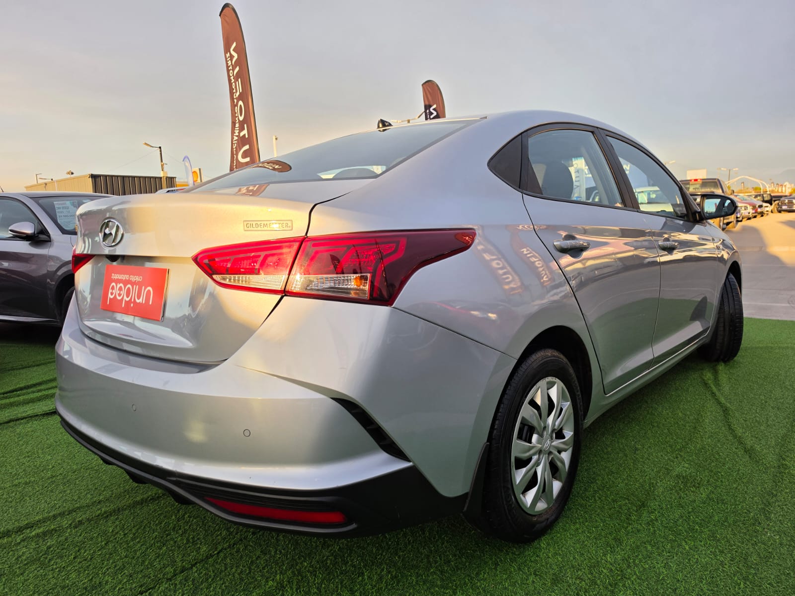 Hyundai Accent — foto 15 de 40