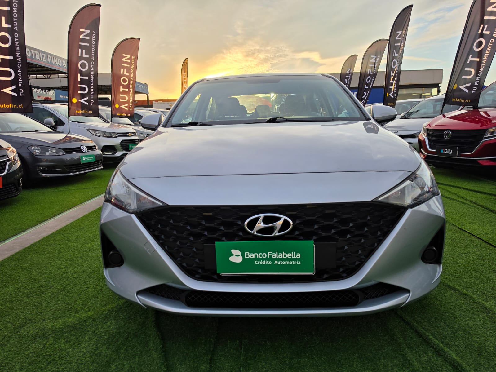 Hyundai Accent — foto 14 de 40