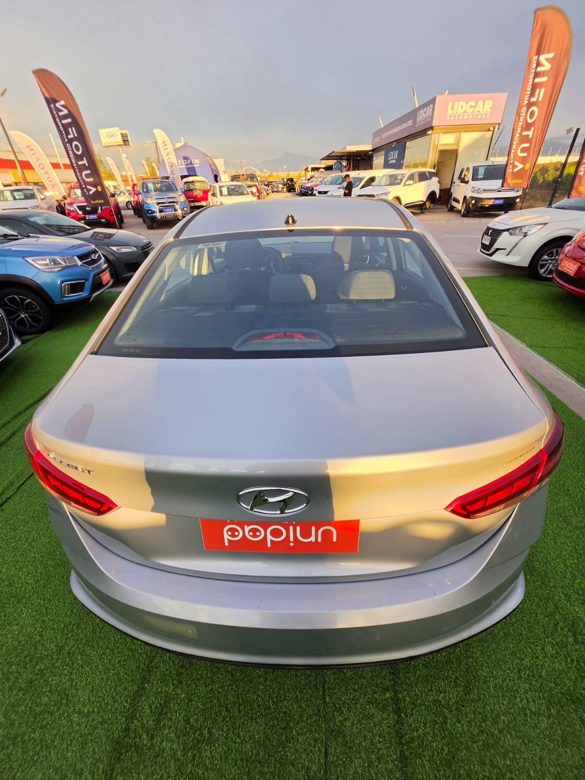 Hyundai Accent — foto 21 de 40
