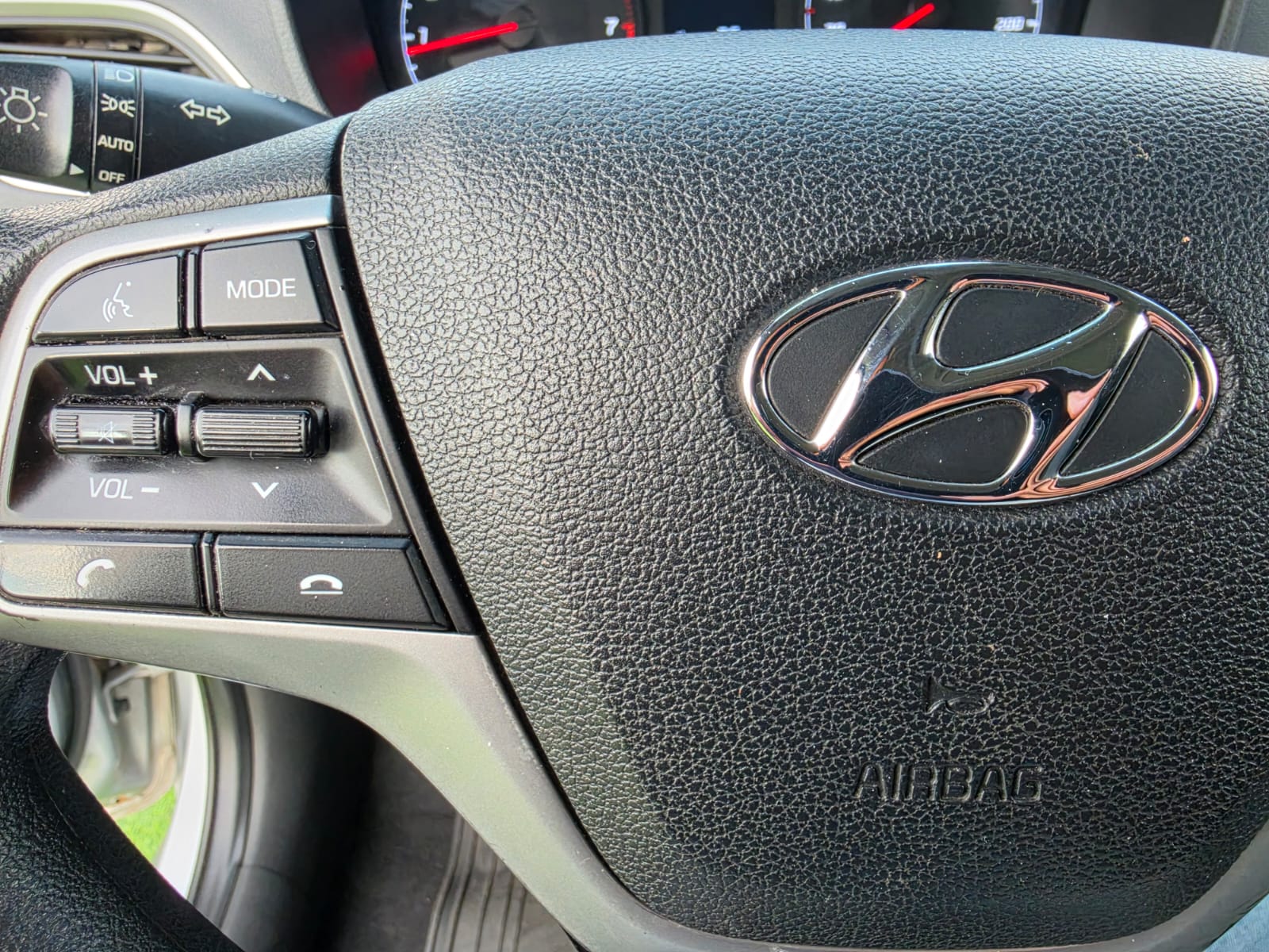 Hyundai Accent — foto 40 de 40