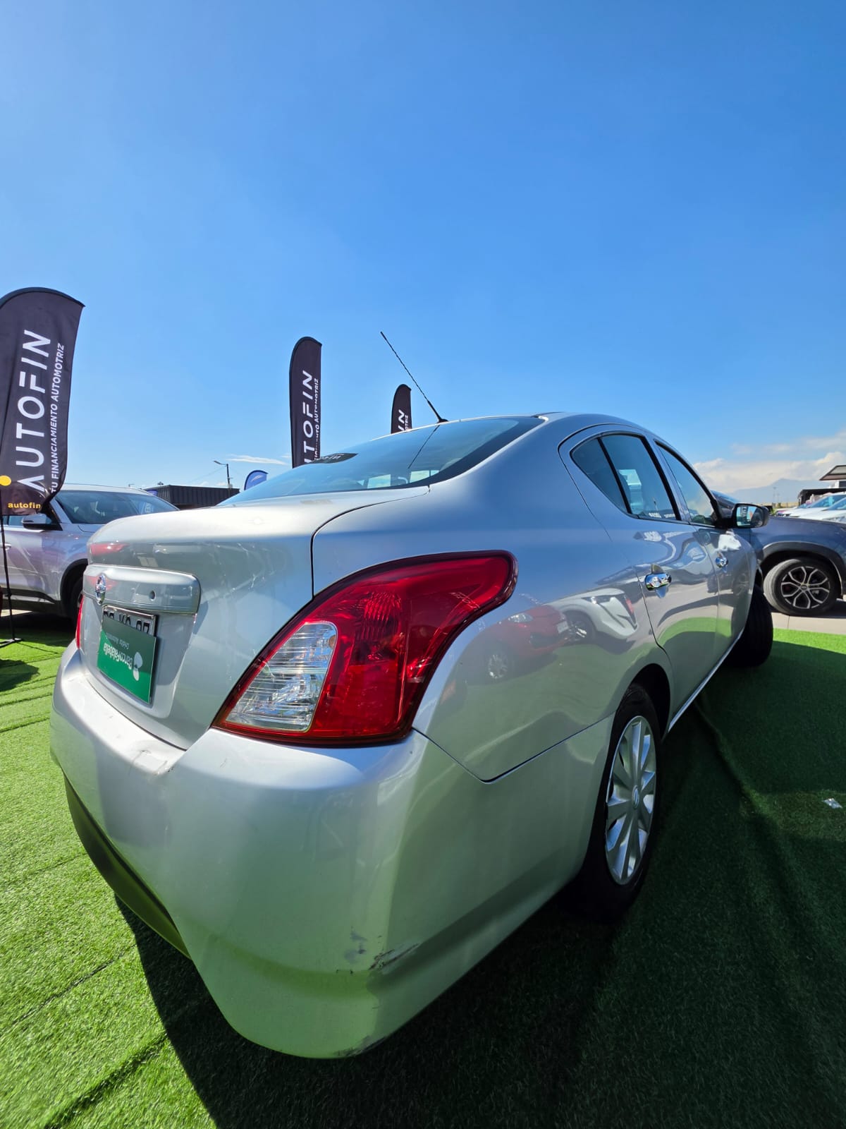 Nissan Versa — foto 26 de 40