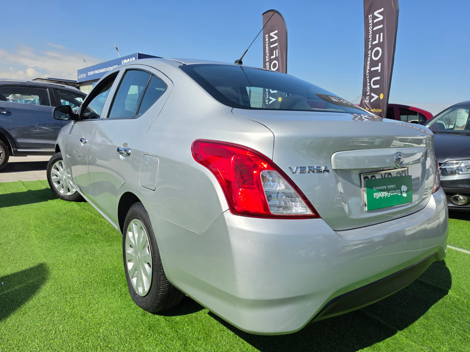 Nissan Versa — foto 34 de 40