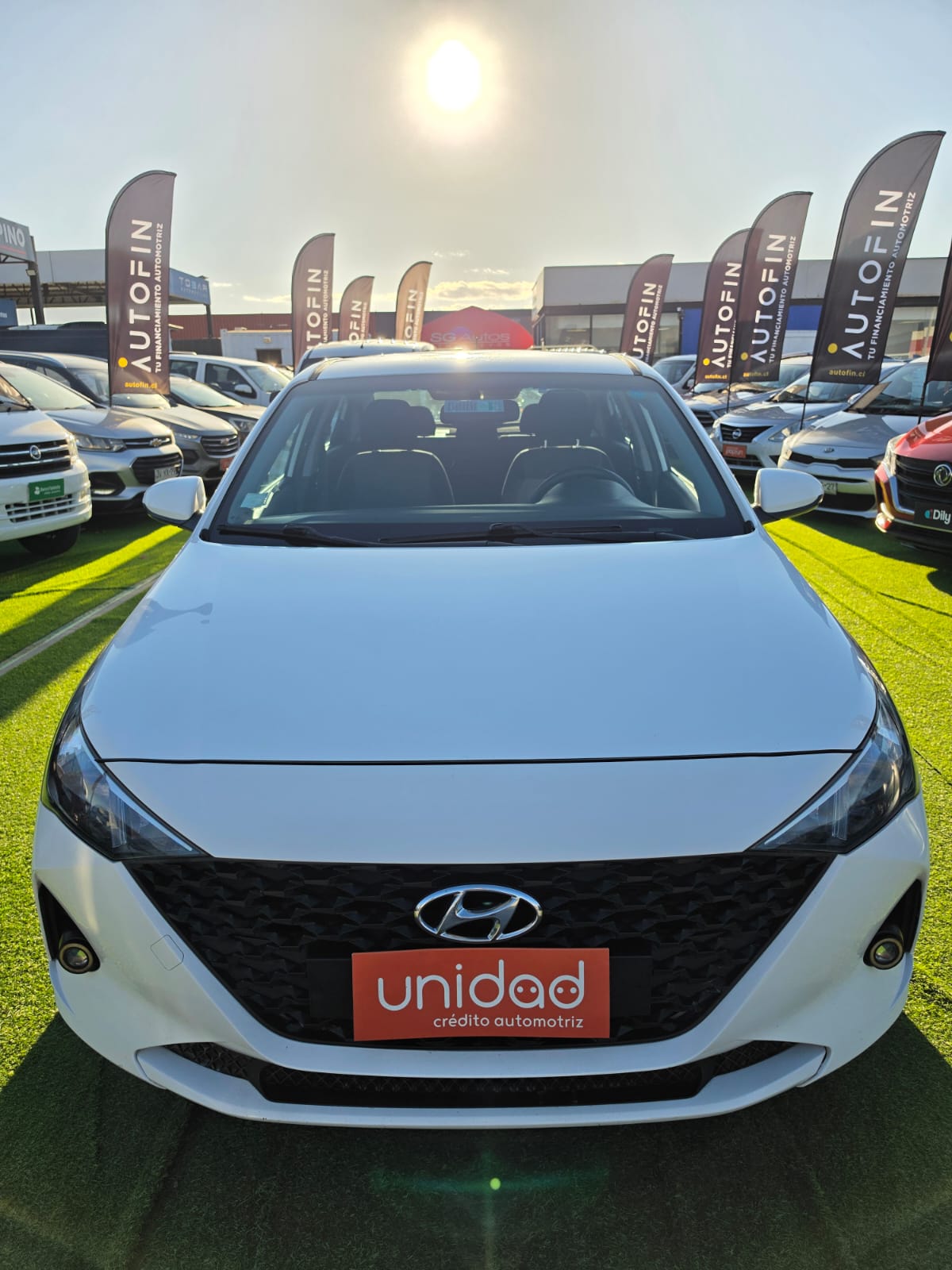 Hyundai Accent — foto 9 de 40