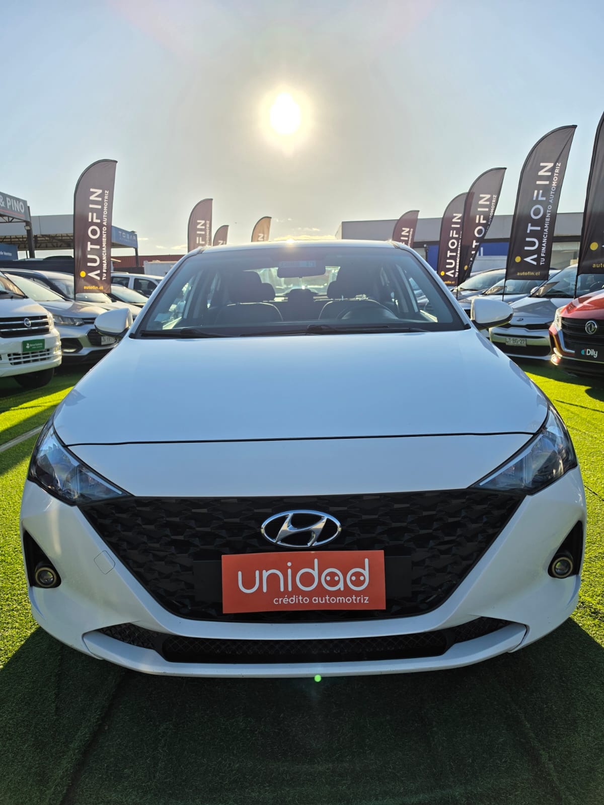 Hyundai Accent — foto 12 de 40