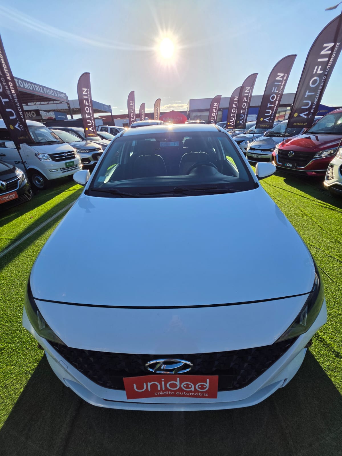 Hyundai Accent — foto 11 de 40