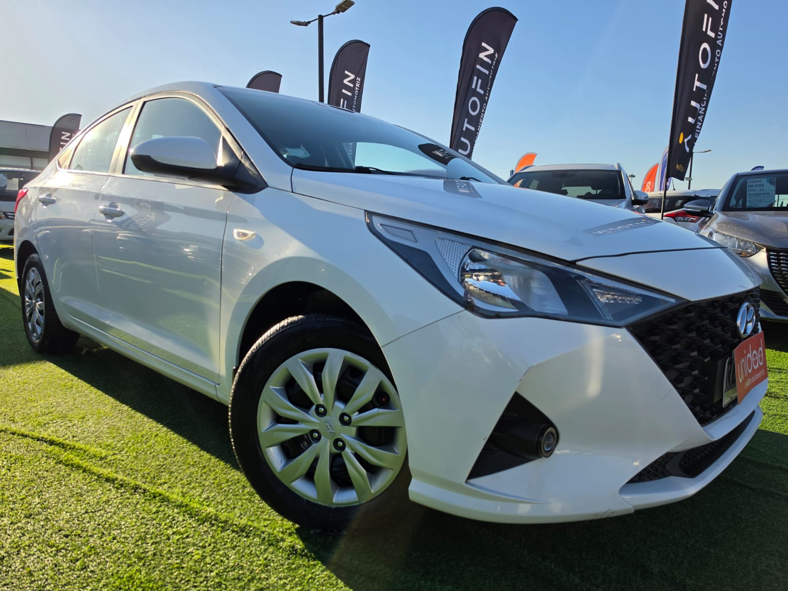 Hyundai Accent — foto 13 de 40