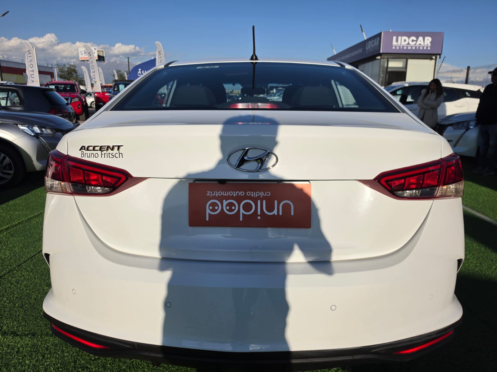 Hyundai Accent — foto 18 de 40