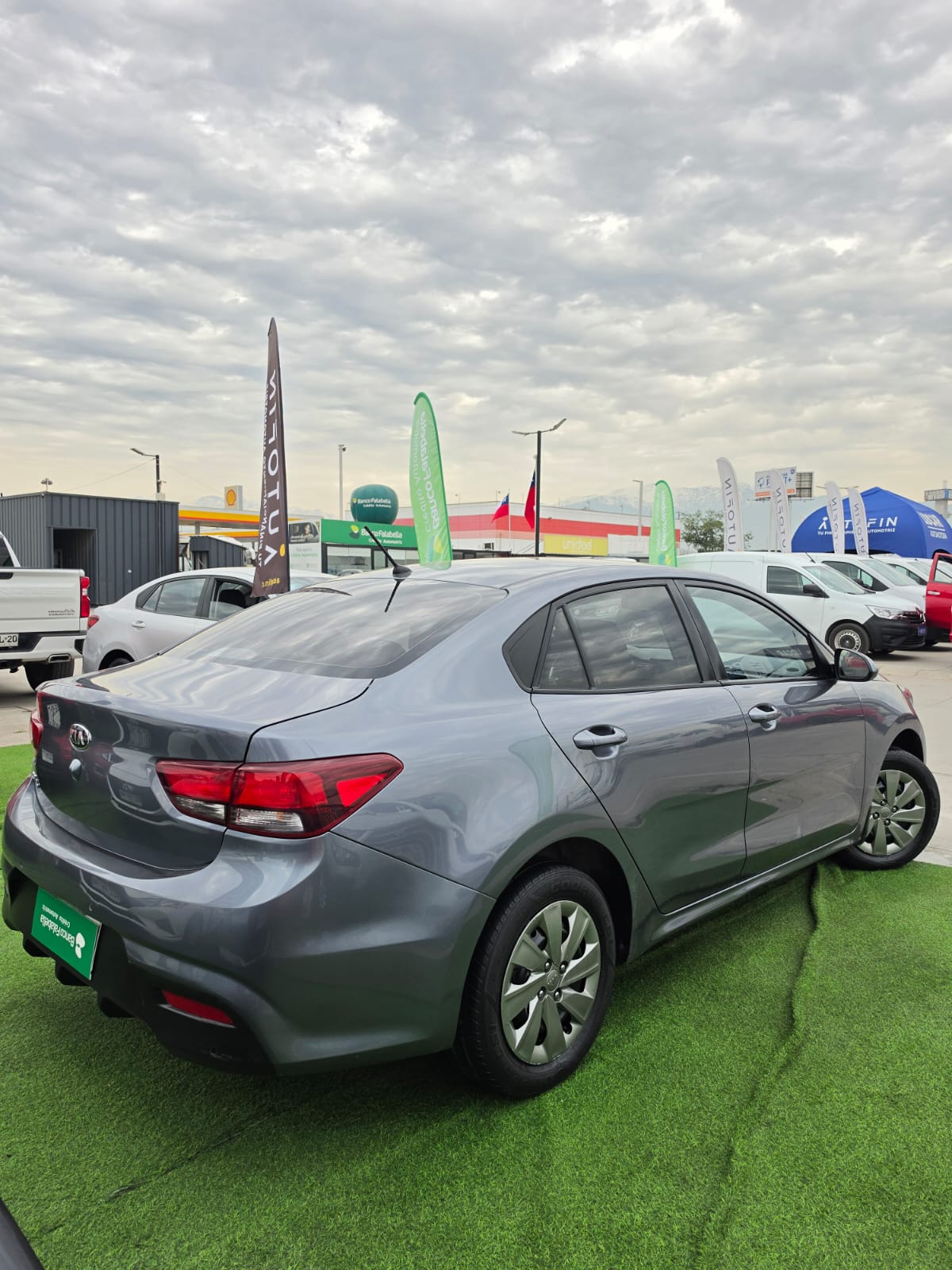 KIA Rio4 — foto 18 de 33