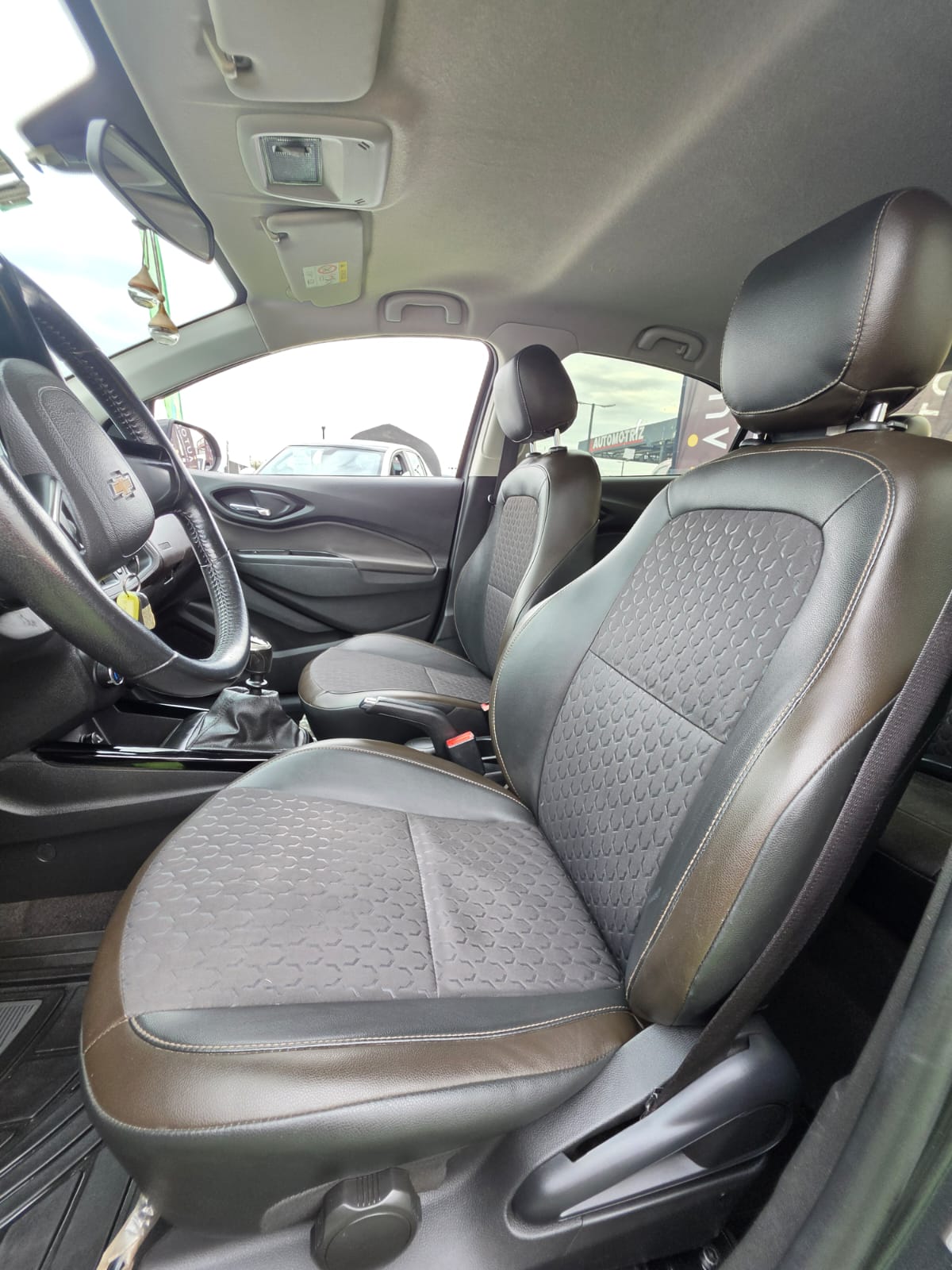Chevrolet Prisma — foto 29 de 40