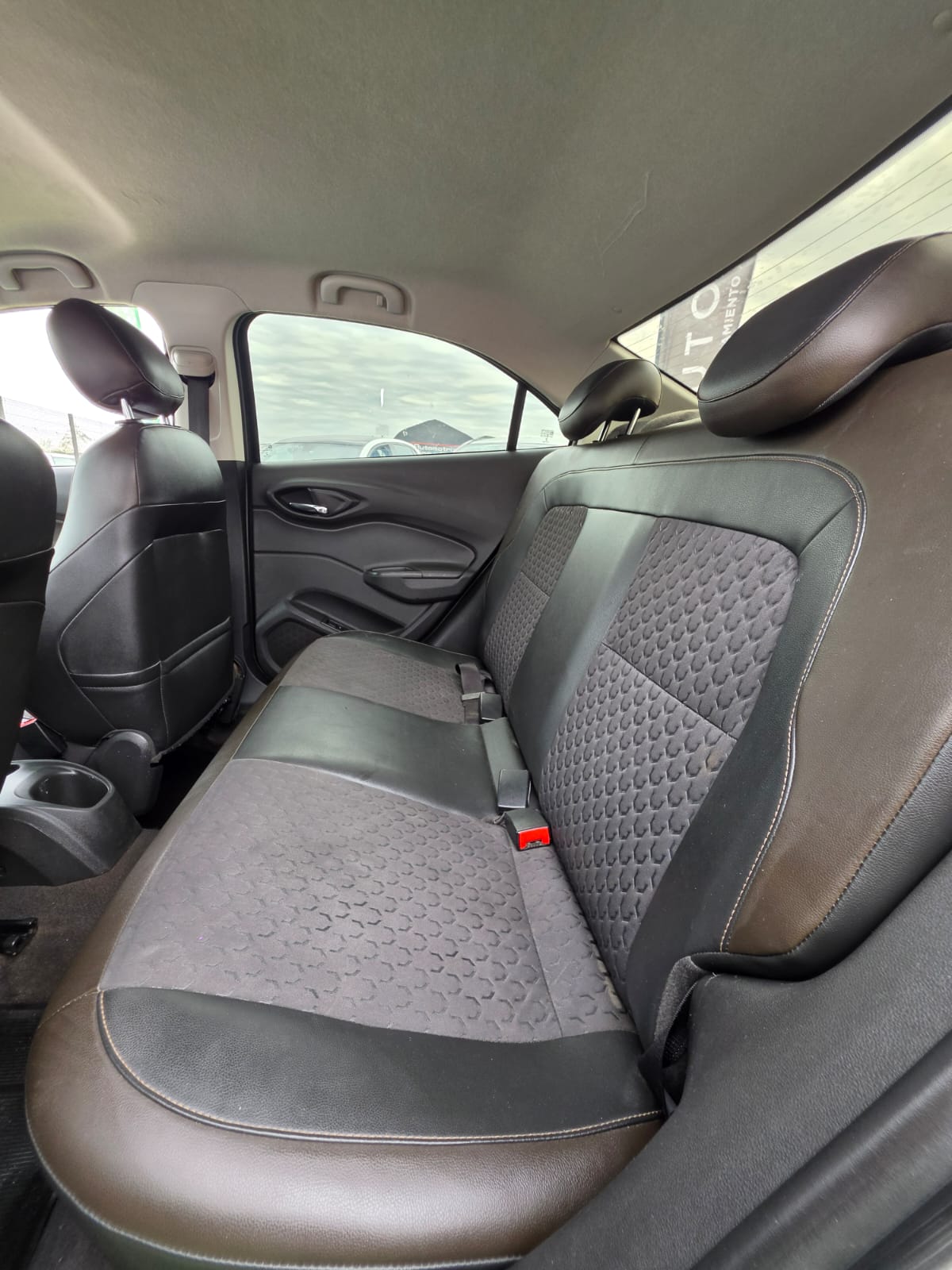 Chevrolet Prisma — foto 31 de 40