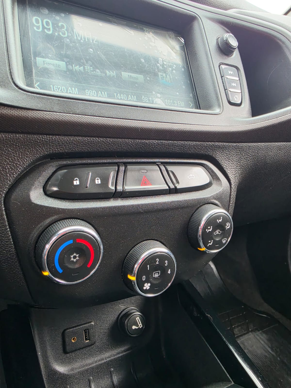 Chevrolet Prisma — foto 37 de 40