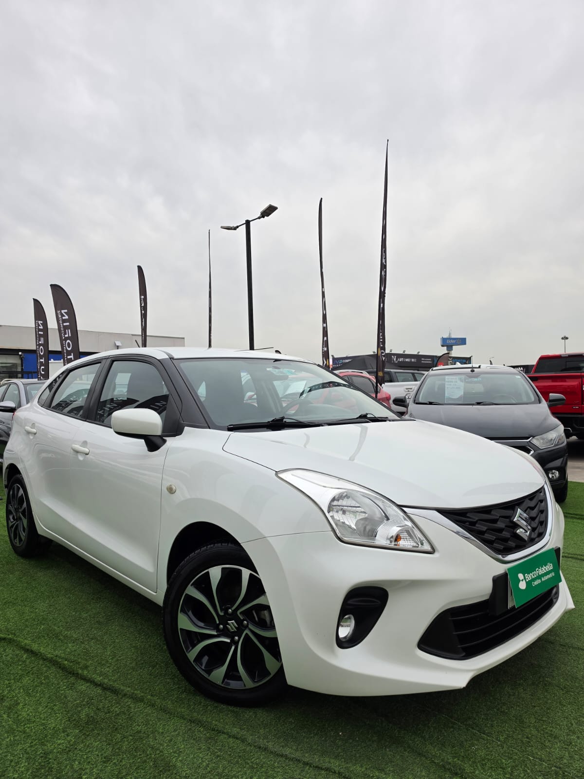 Suzuki Baleno — foto 36 de 39