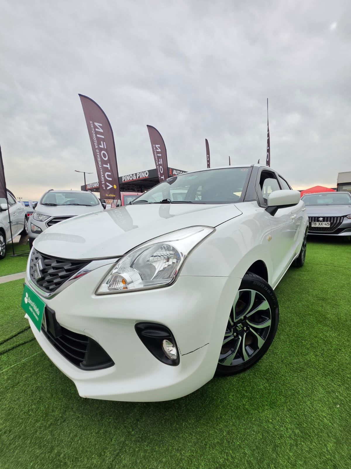 Suzuki Baleno — foto 24 de 39