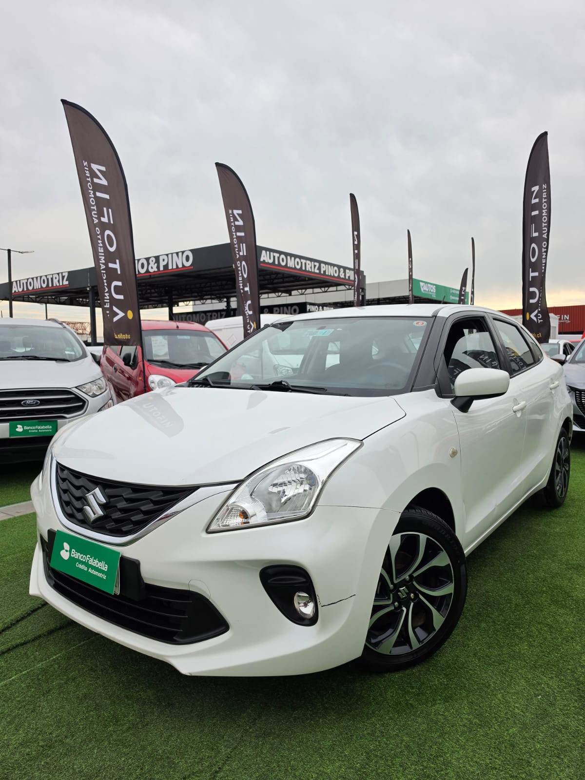 Suzuki Baleno — foto 26 de 39