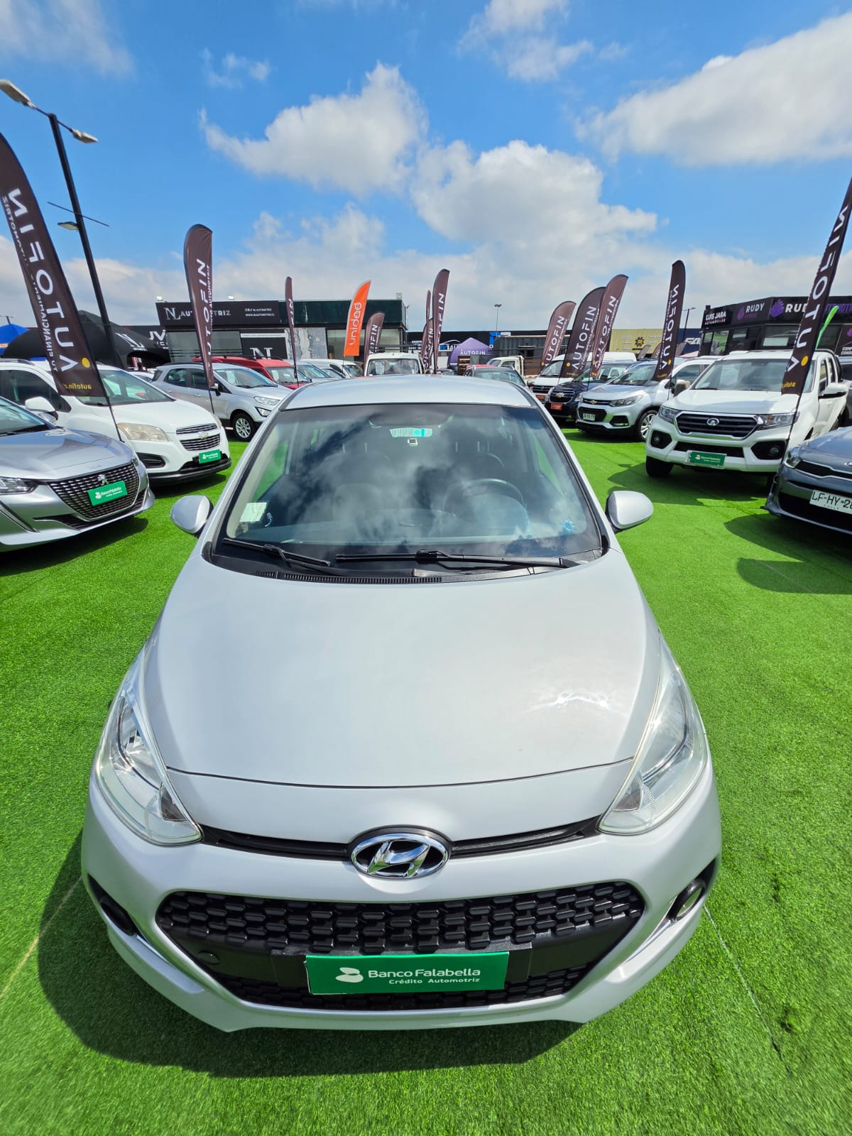 Hyundai Grand I10 — foto 30 de 40