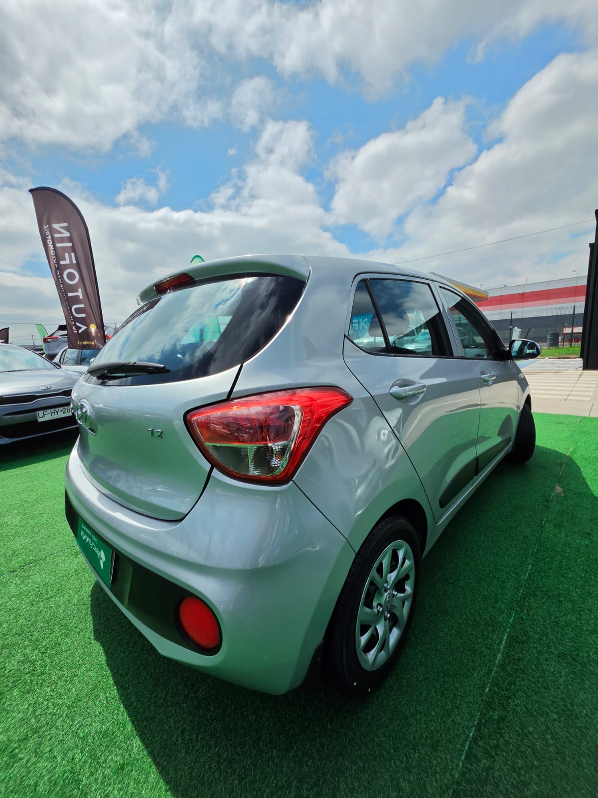 Hyundai Grand I10 — foto 21 de 40