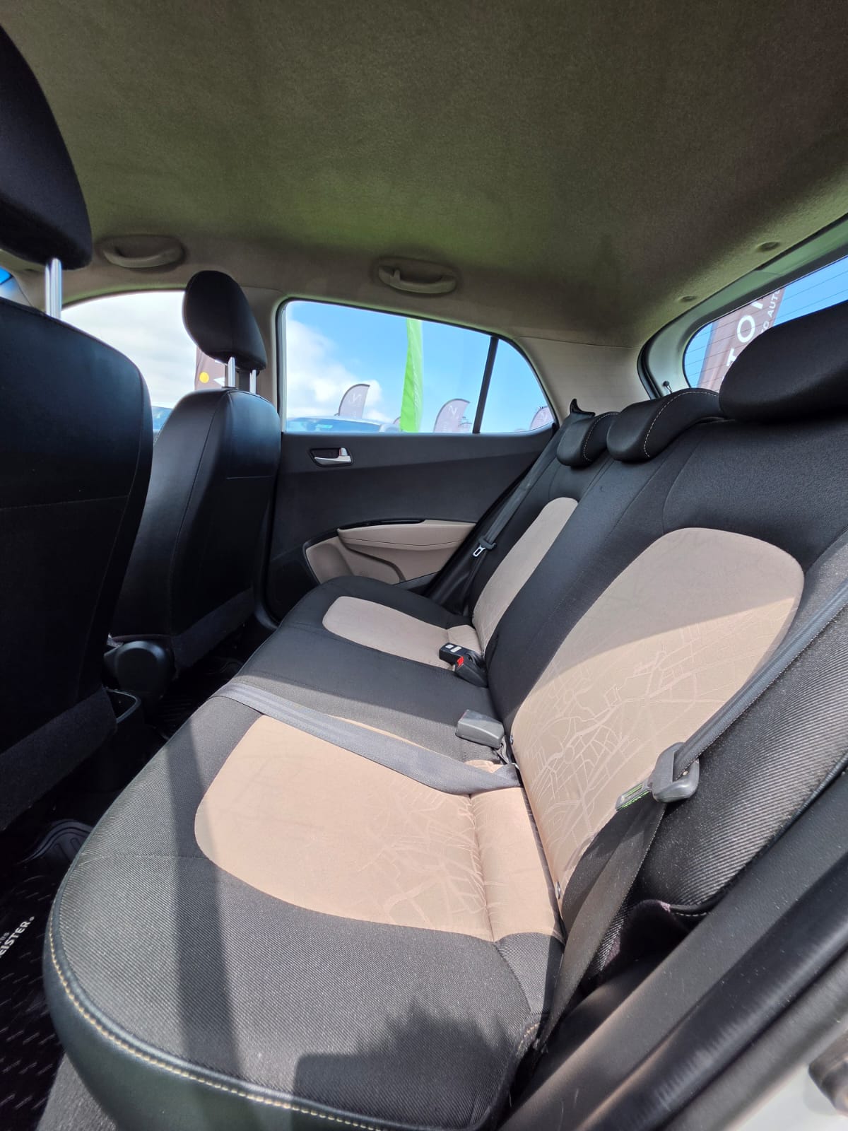 Hyundai Grand I10 — foto 18 de 40