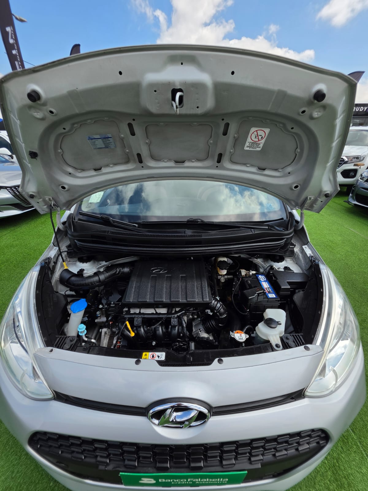 Hyundai Grand I10 — foto 13 de 40